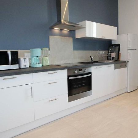 Appartement Spacieux Et Confortable La Roche-de-Glun Luaran gambar