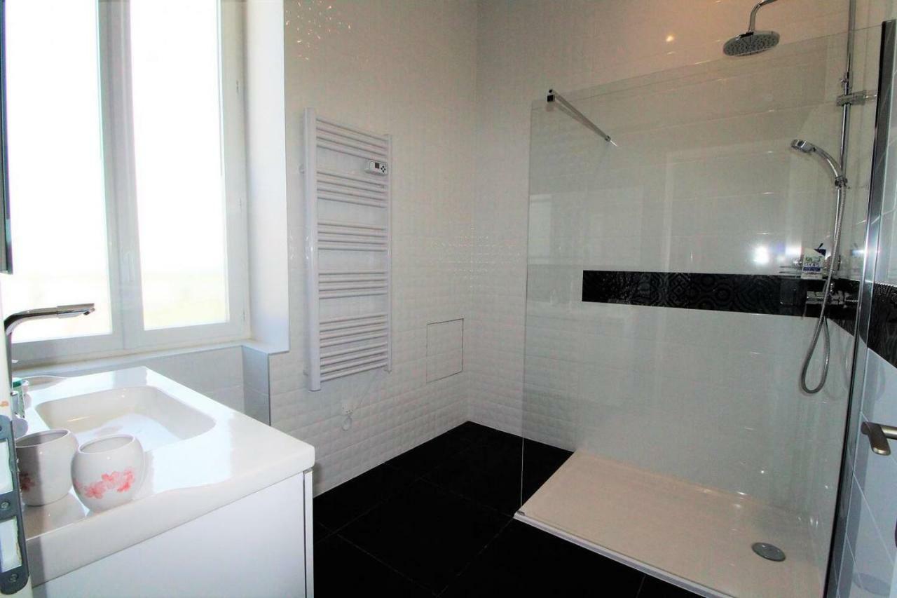 Appartement Spacieux Et Confortable La Roche-de-Glun Luaran gambar