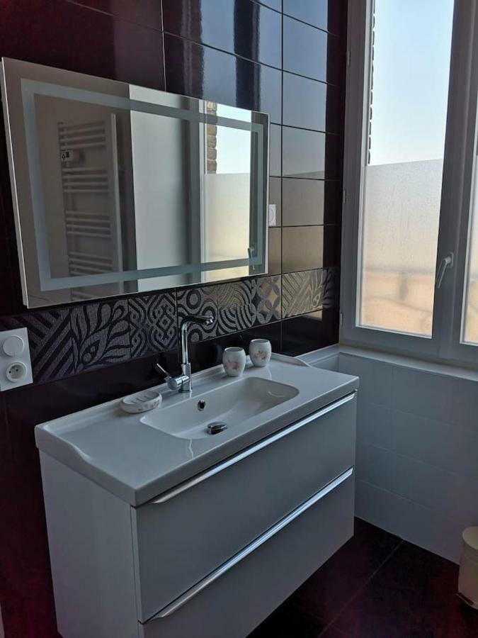 Appartement Spacieux Et Confortable La Roche-de-Glun Luaran gambar