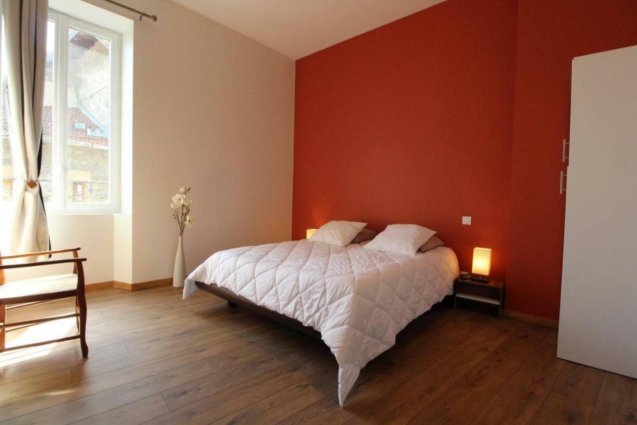 Appartement Spacieux Et Confortable La Roche-de-Glun Luaran gambar